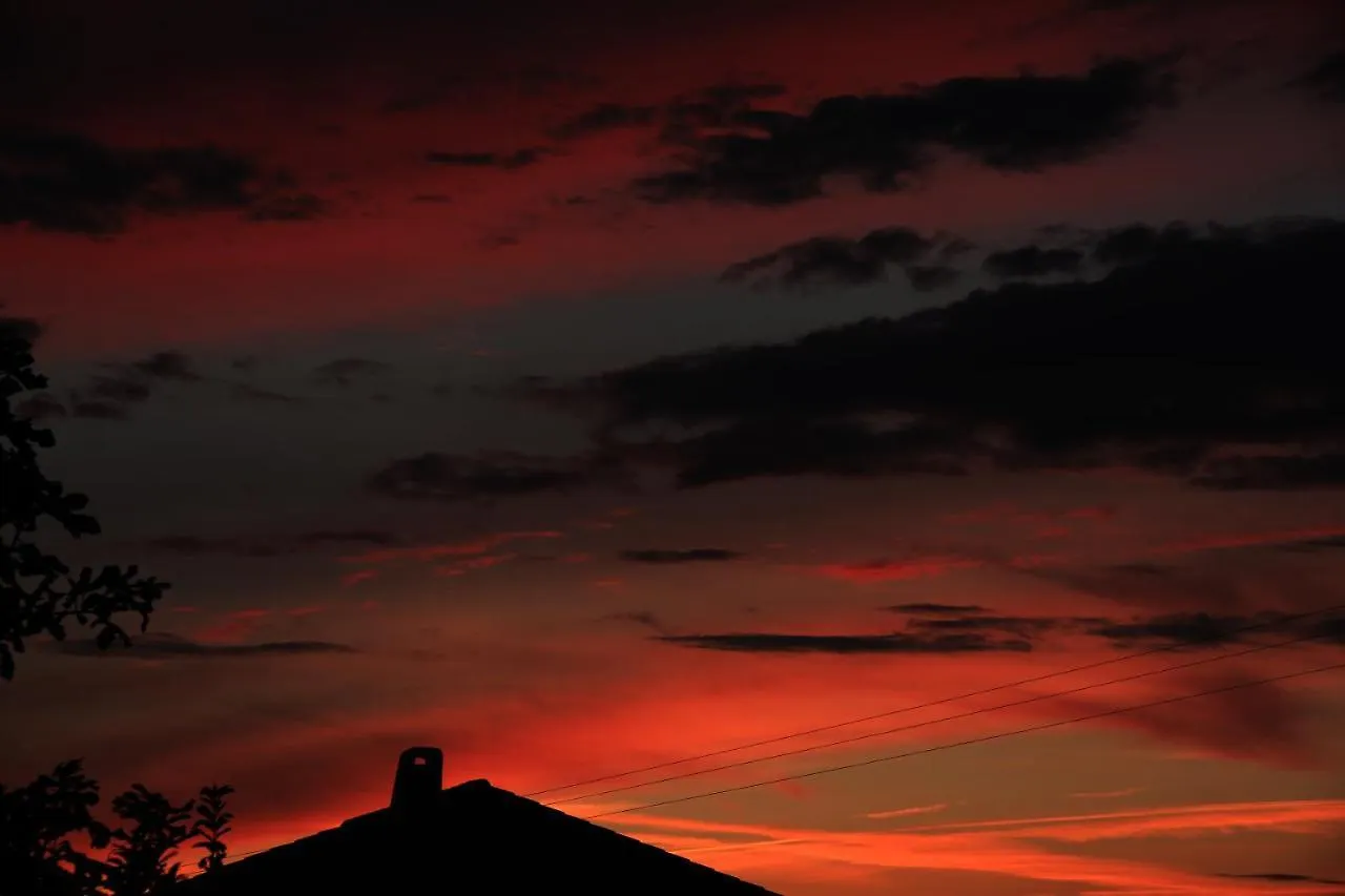 Chalet Mont Ventoux Et Chalet Vip Camaret-sur-Aigues 0*,