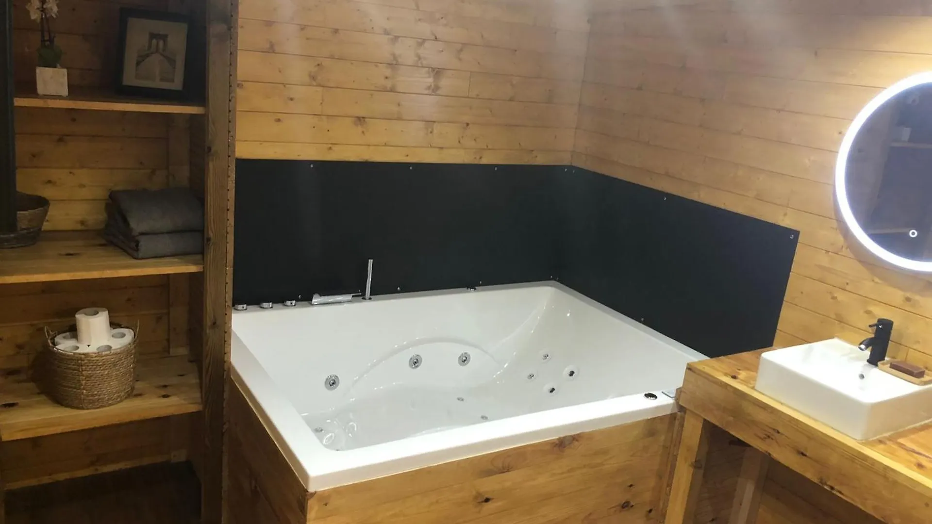 Chalet Mont Ventoux Et Chalet Vip Camaret-sur-Aigues
