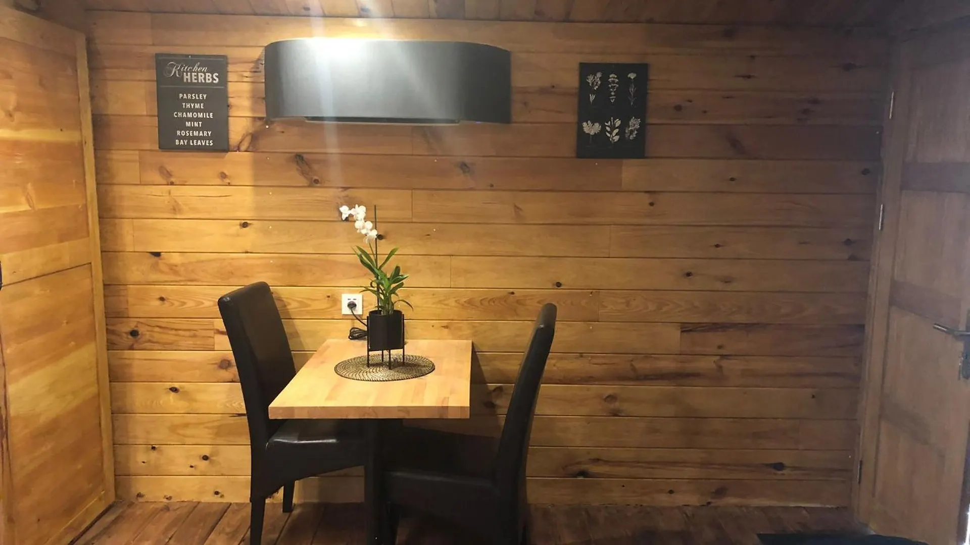 Chalet Mont Ventoux Et Chalet Vip Camaret-sur-Aigues Frankrijk
